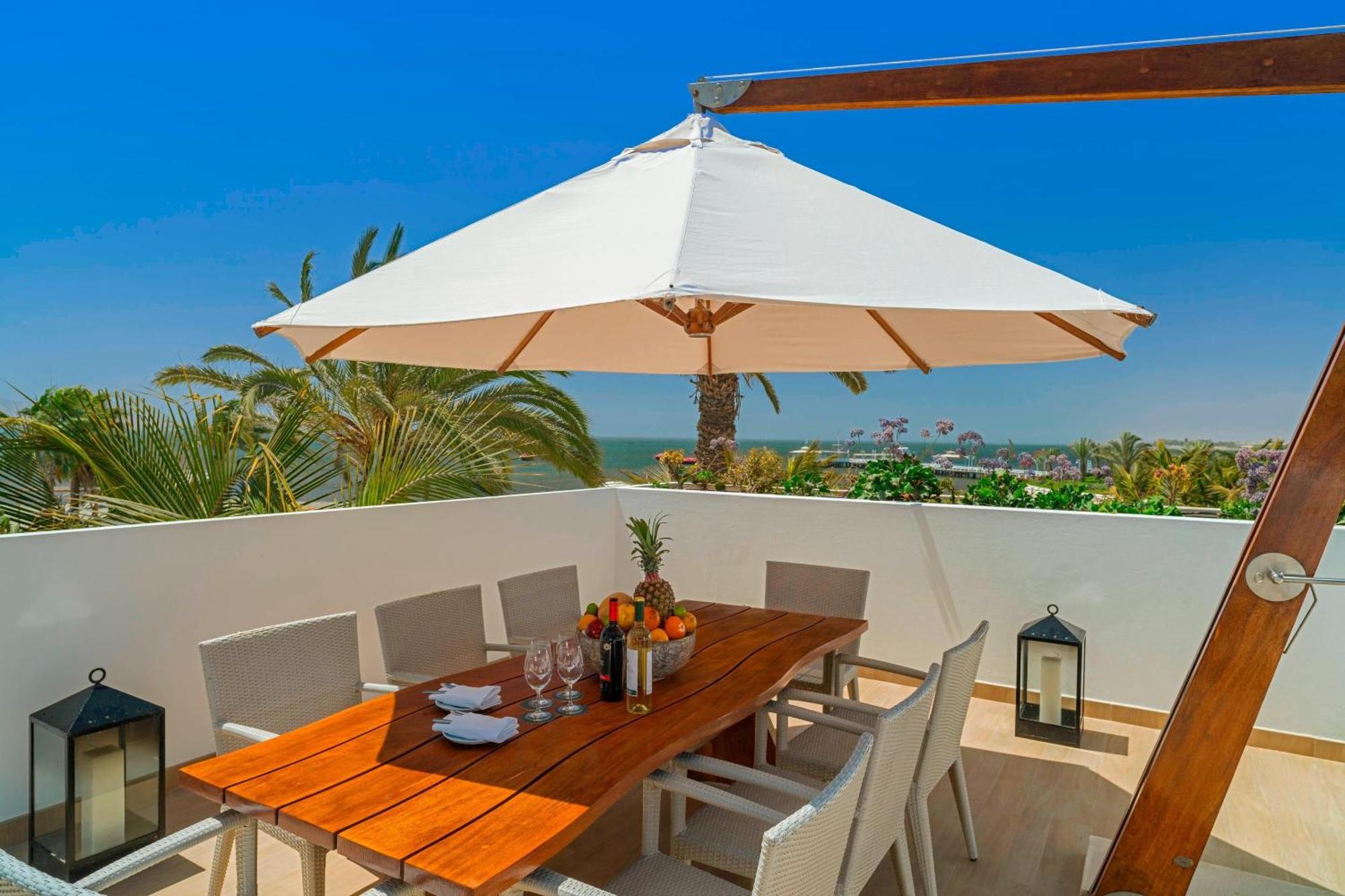 Hotel Paracas, A Luxury Collection Resort, Паракас Экстерьер фото A patio umbrella